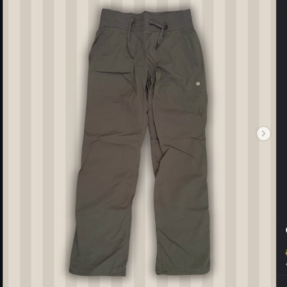 Lululemon dance pants - Green Size: 6 (Regular)